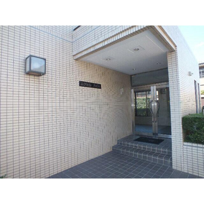 【エントランス】 | エクセルハイム | 清潔なエントランスです