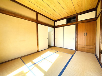 【和室】 | 若葉区大宮町 戸建 大森台駅 | 2階の和室。奥の押し入れは洋室につながってます。