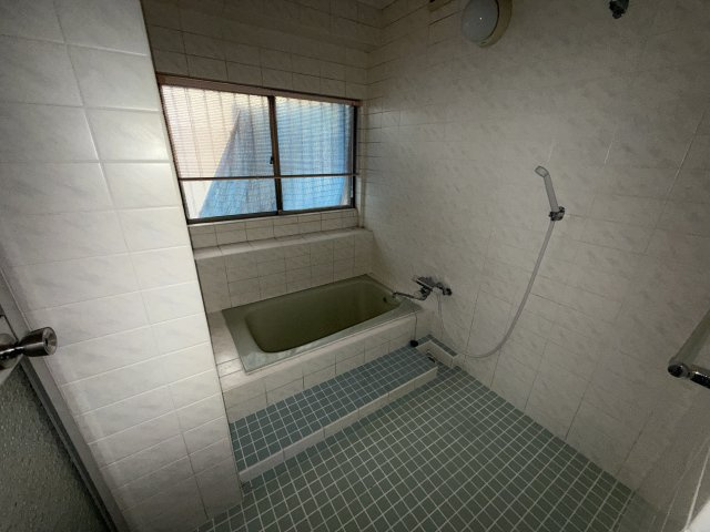 西中島平屋の浴室