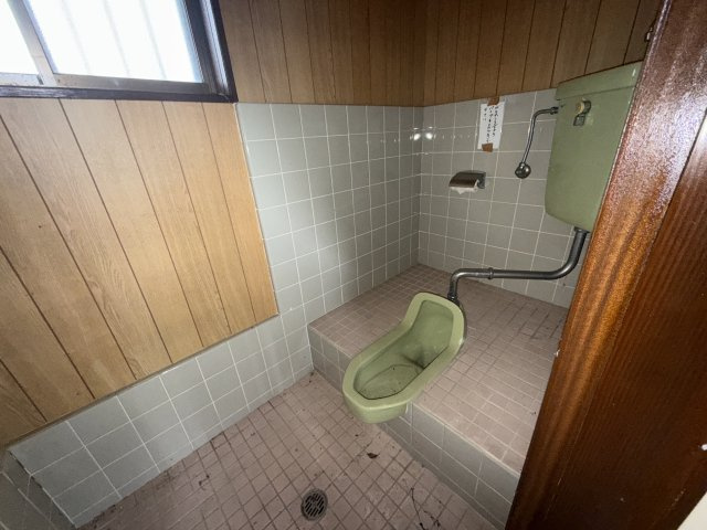 西中島平屋のトイレ