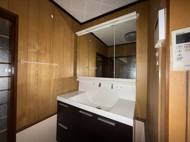 西中島平屋の洗面所