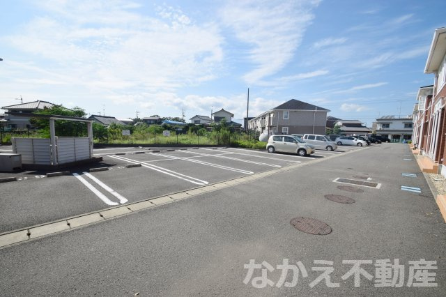 【駐車場】 | 駐車場があるので、車を買う予定の方も安心です