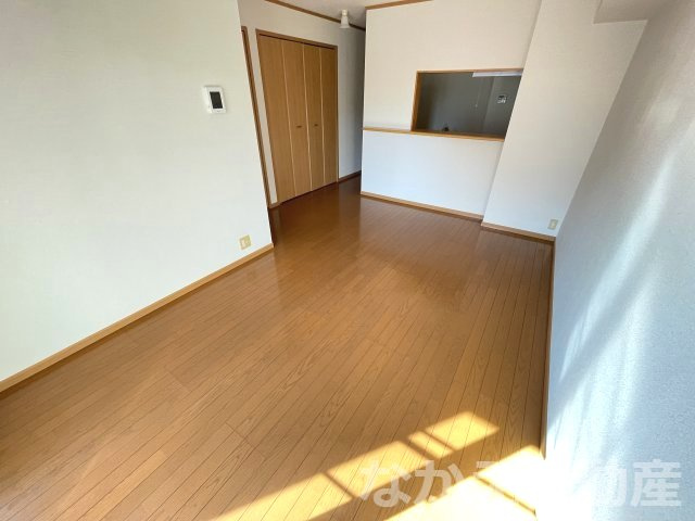 【居間・リビング】 | こちらのリビングで趣味の時間をお楽しみください