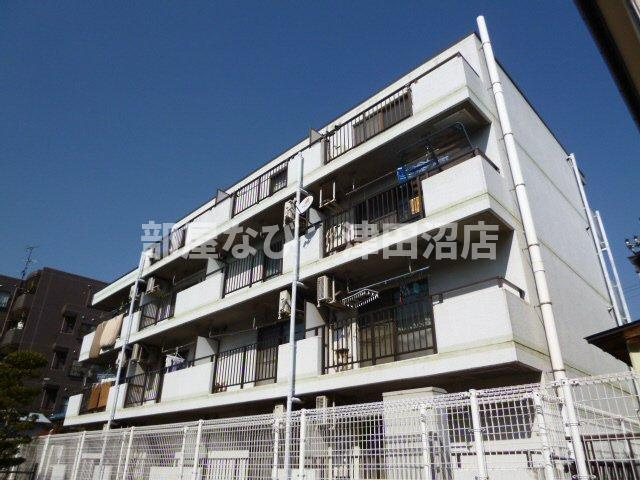メゾン秀栄前原の外観|立地は閑静な住宅街☆