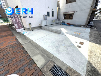 【駐車場】 | ～浜中町2丁目新築戸建て～ | 大型車も駐車可能です。