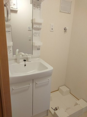 【独立洗面台】 | メゾンベールB