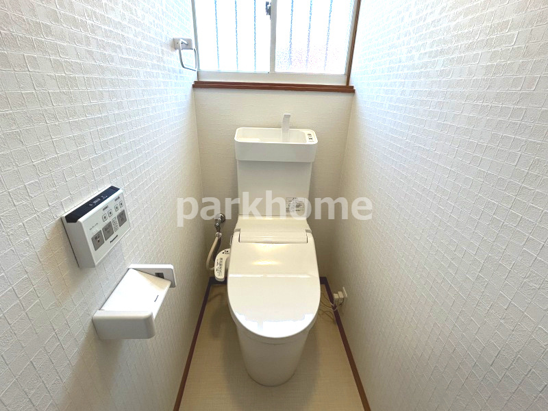 高知市福井町　中古住宅のトイレ