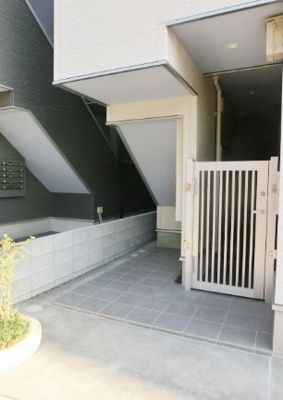 【エントランス】 | TATERUApartment千葉市中央区長洲2丁目ⅢB棟