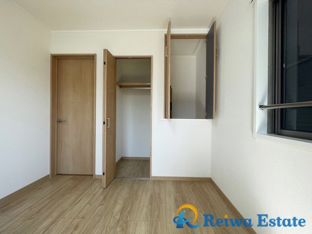 中古戸建　茅ヶ崎市美住町の洋室