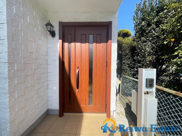 中古戸建　茅ヶ崎市美住町の玄関