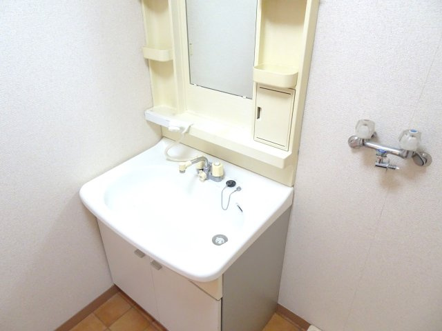 リバーサイド鎌倉の独立洗面台