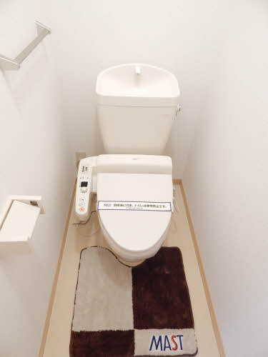 サンライズ北野B棟【キャッシュバック対象物件】のトイレ|落ち着いた色調のトイレです
