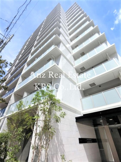 【外観】 | OPUS RESIDENCE SHINSAIBASHI SOUTH | 高級感あふれる2019年9月末竣工のマンションです♪