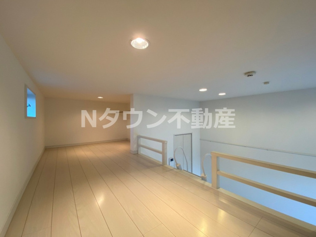 【寝室】 | Casea | 開放的な寝室です