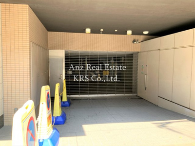 【駐車場】 | ルクレ北堀江 | 敷地内に駐車場あり！空き情報は都度お問い合わせください！