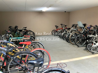【その他】 | ルクレ北堀江 | サイクルスタンド付きの屋内駐輪場です！