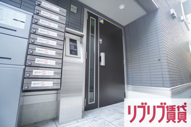 ガルデ西千葉のエントランス
