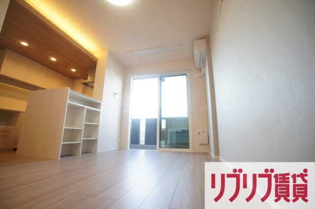 D-room穴川2丁目の居間・リビング