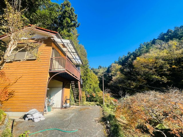 日の出町大久野　中古戸建の外観|別に古家が3棟あります！