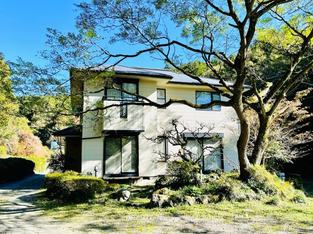 日の出町大久野　中古戸建の外観|建物は美築！