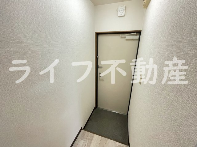 サンライフ近江堂の玄関|収納もある玄関です