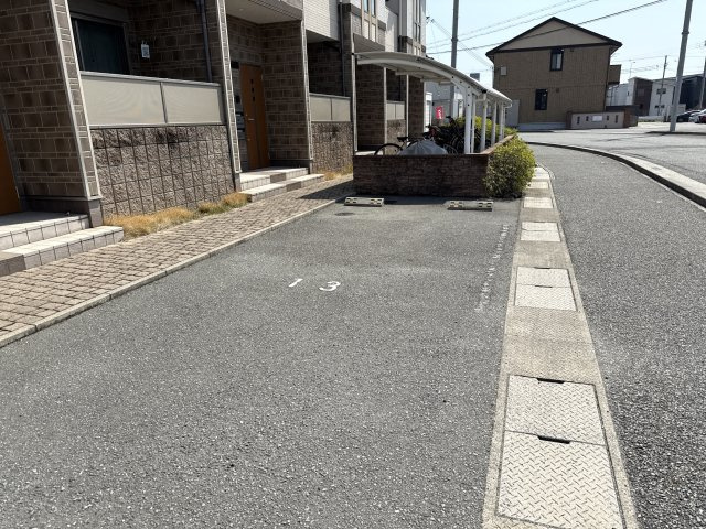 サンシャインの駐車場