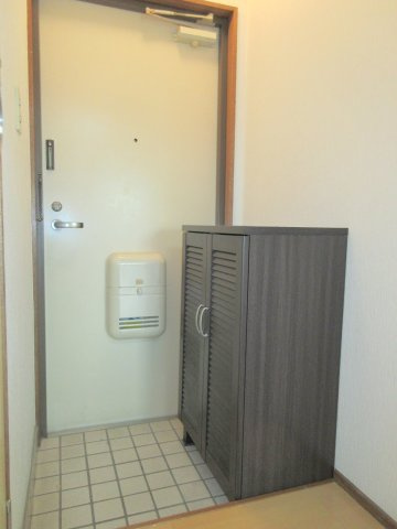 ニュー岩瀬の玄関