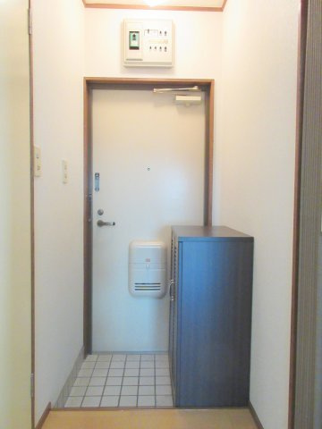 ニュー岩瀬の玄関