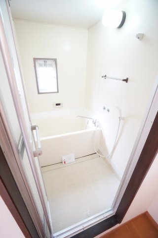 【浴室】 | ヴィレッジ松本 A棟 | ※同物件、同タイプのお部屋です