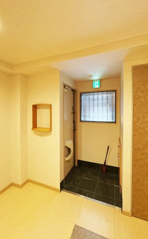 サンシティー東大工町の玄関