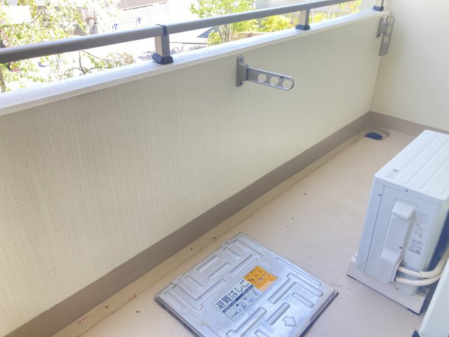 CRESCENT　COURTのバルコニー