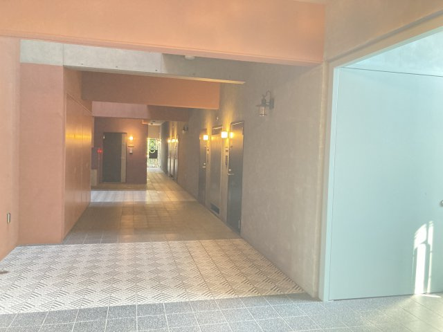 CRESCENT　COURTのエントランス