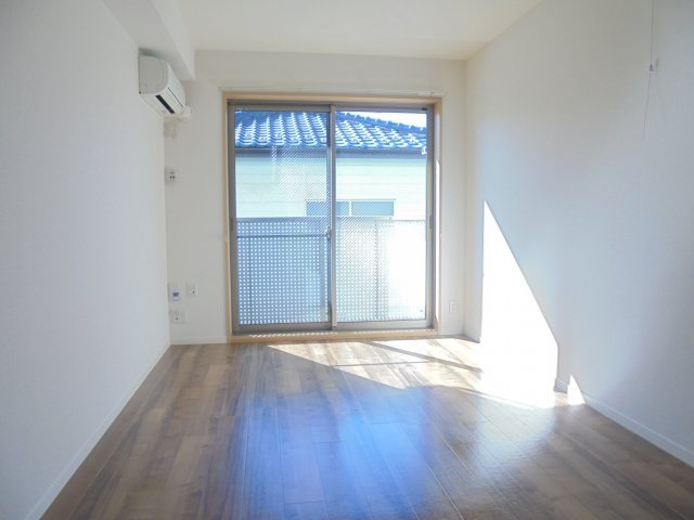 ルミエール二子の洋室