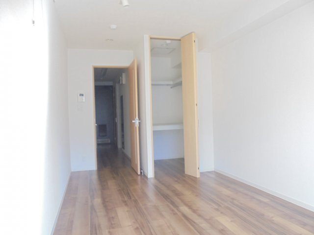 ルミエール二子の洋室