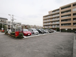【駐車場】