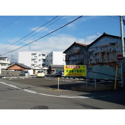 浪花町髙田駐車場の外観