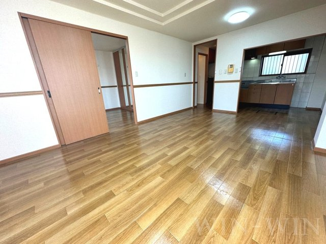 ホワイトハウス草間のその他