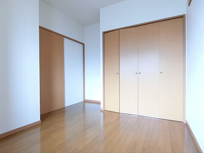 【寝室】 | マンションカメリア弐番館