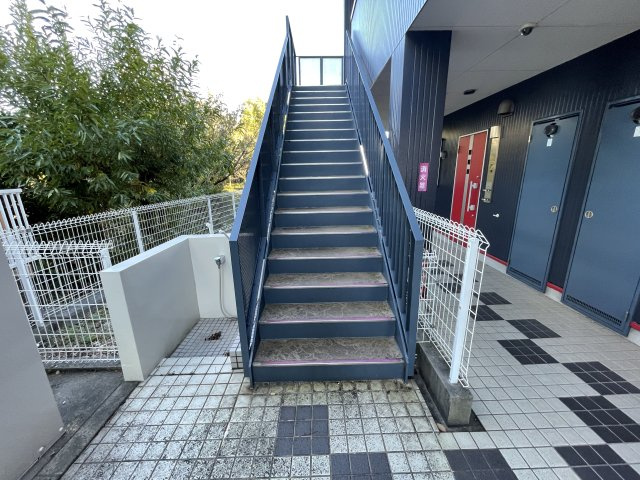 アネックス一ツ屋のエントランス