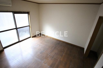 【洋室】 | アムフルース | 個人の部屋や寝室として使える洋室です