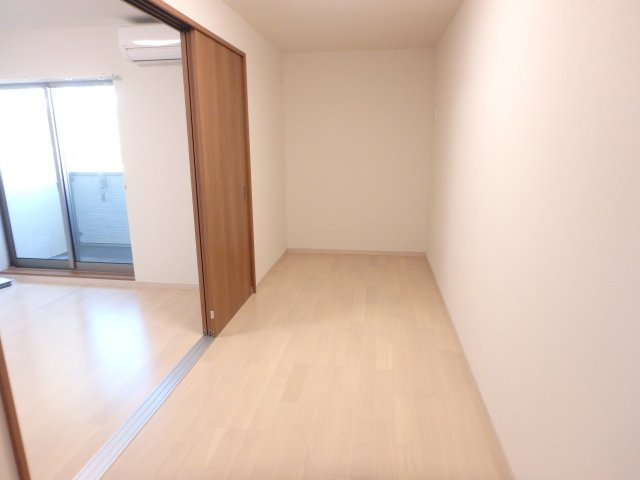 【寝室】 | ウェルスクエア西宮北口 | 寝室です