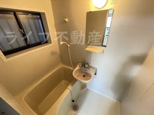 プラザハピネス小若江の浴室|お風呂です