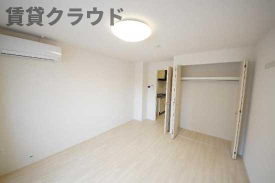 プランドール上中里の寝室|使い勝手のいい寝室です