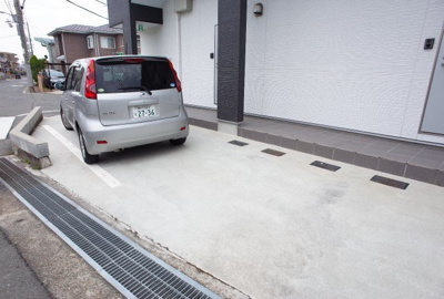 【駐車場】 | シンフォニーオオクボ | 駐車場