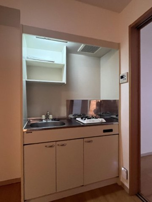 【キッチン】 | フリーデン大博 | 別号室の写真になります。現況優先。