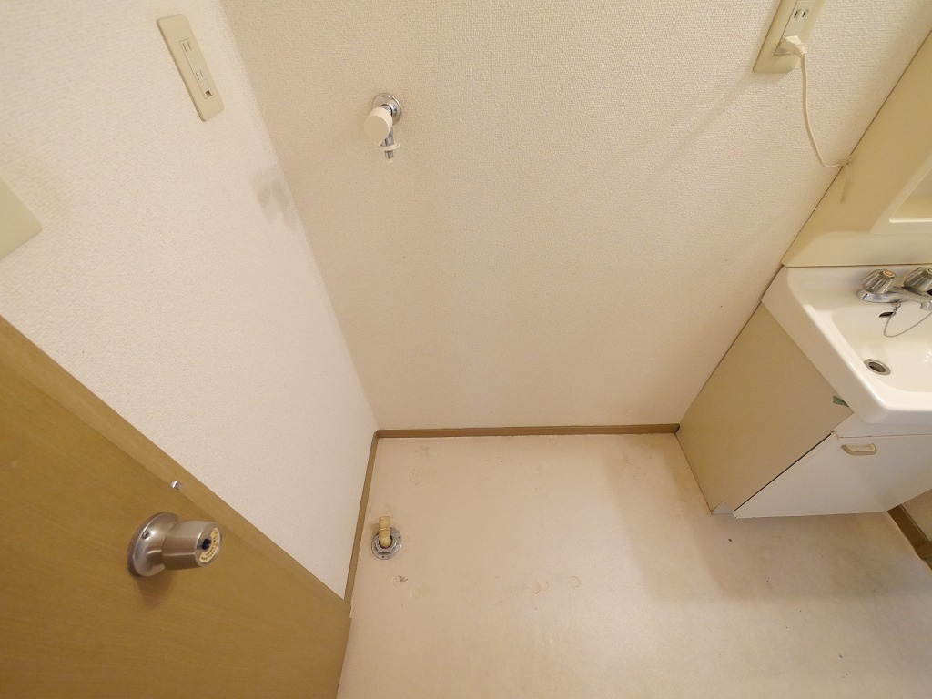 ビーラインミフネ1号館の洗面所