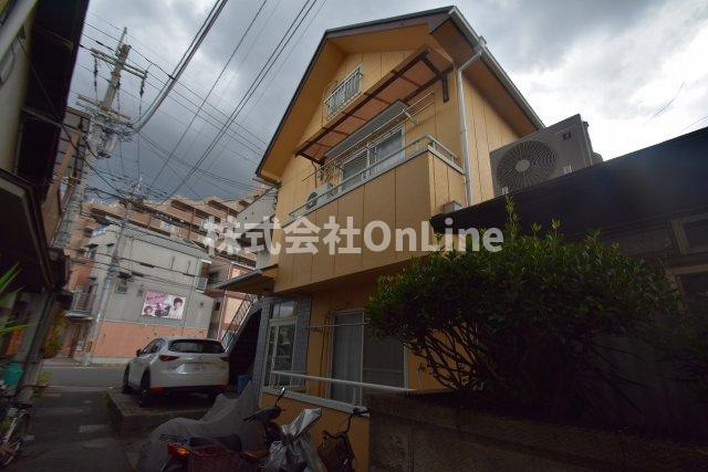 日の出マンションの外観