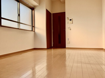 【居間・リビング】 | エステムコート博多駅前Ⅱセグティス | 別号室の写真になります。現況優先。