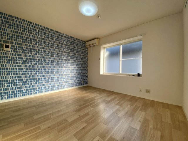 ＠Ｒｏｏｍの内装