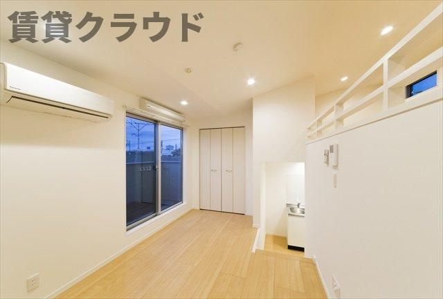 アンビエンテ千葉EAST館の居間・リビング|ゆったりとした居間です